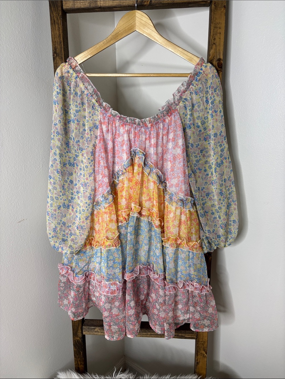 Lovecolette Boho Floral Tiered Off-Shoulder Mini Dress in Pastel Mix Size M